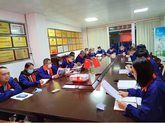 学贯二十大|UED官网党支部深入贯彻学习党的二十大精神